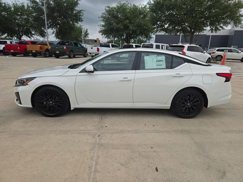 New 2026 Nissan Altima 2.5 SV FWD image 6