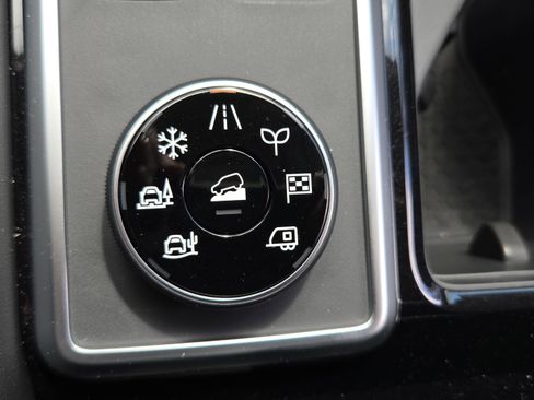 New 2026 Nissan Pathfinder SV AWD/4WD image 23