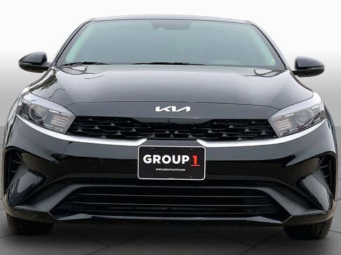 Certified 2023 Kia Forte LXS w/ LXS Technology Package FWD image 4