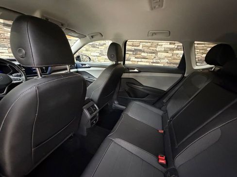 Used 2022 Volkswagen Taos SE image 27