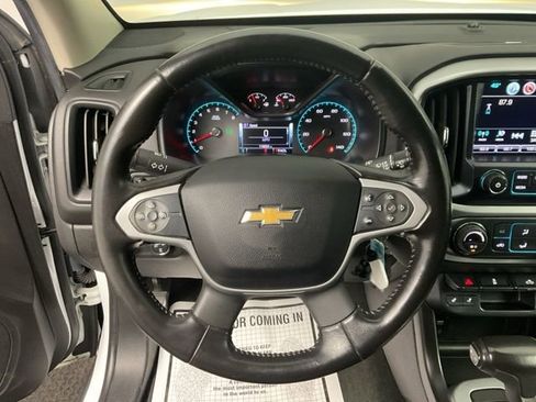 Used 2018 Chevrolet Colorado LT w/ Redline Special Edition image 16