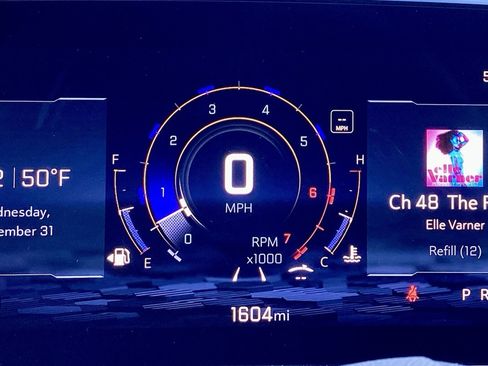 Used 2025 Chevrolet Tahoe RST w/ Comfort Package image 8