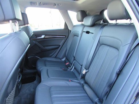Used 2018 Audi Q5 2.0T Premium Plus image 23