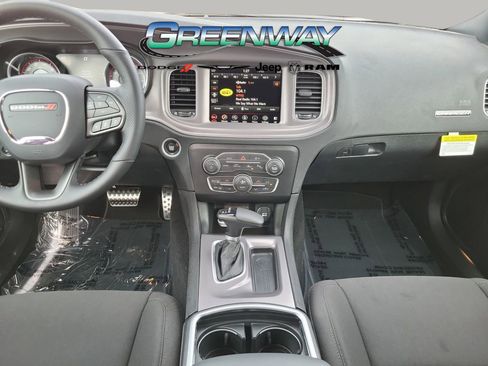 Used 2023 Dodge Charger R/T w/ Technology Group image 8