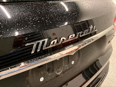 Used 2023 Maserati Grecale Trofeo AWD/4WD image 35
