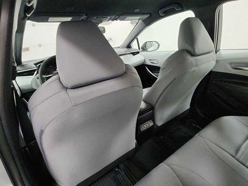 Certified 2025 Toyota Corolla SE image 25