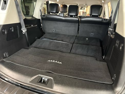 Used 2020 Nissan Armada SL image 44