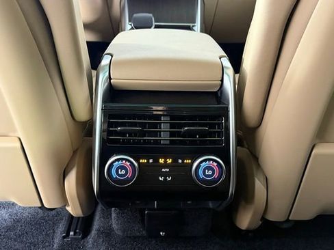 New 2026 Land Rover Range Rover SE AWD/4WD image 23