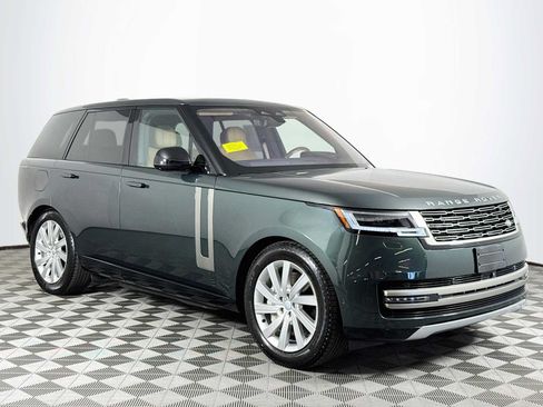 Used 2023 Land Rover Range Rover SE AWD/4WD image 3