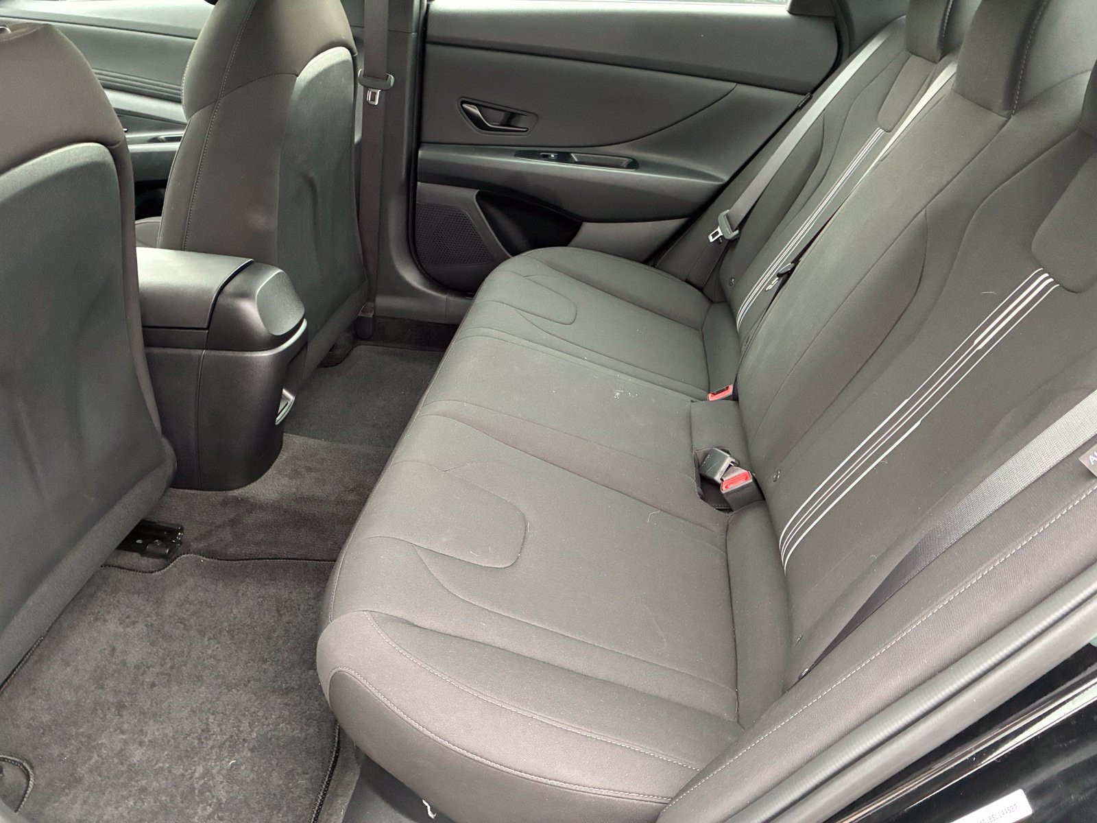 Used 2025 Hyundai Elantra SEL FWD image 16