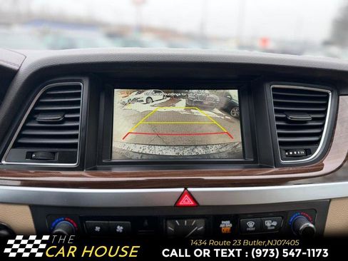 Used 2015 Hyundai Genesis 3.8 w/ Option Group 03 image 32