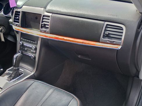 Used 2012 Lincoln MKZ image 21