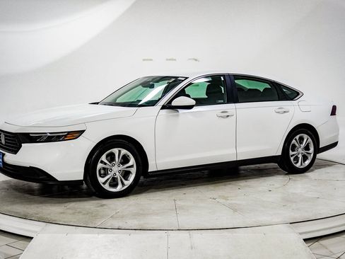 Certified 2023 Honda Accord LX image 4