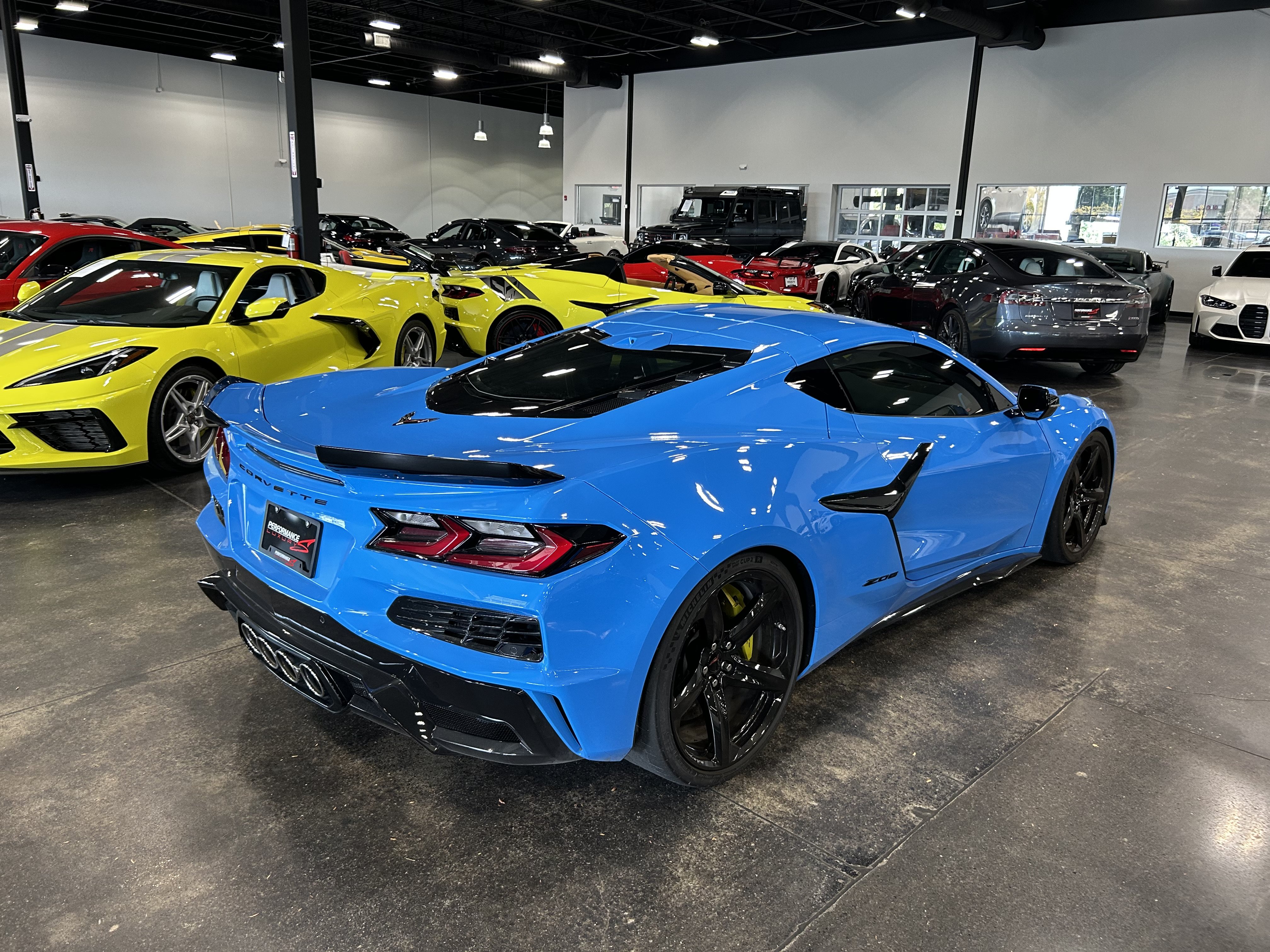 Used 2024 Chevrolet Corvette Z06 RWD image 3