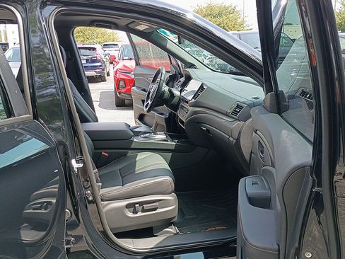 Certified 2024 Honda Ridgeline TrailSport image 15