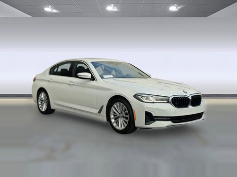 Used 2021 BMW 530i xDrive 530i xDrive w/ Convenience Package image 6