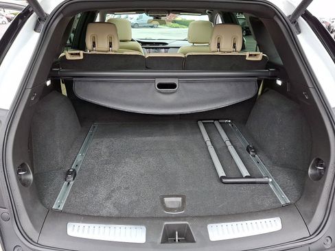 Used 2017 Cadillac XT5 Premium Luxury image 28