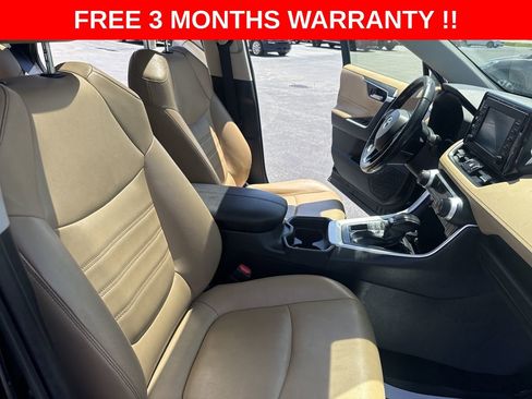 Used 2019 Toyota RAV4 XLE Premium w/ All Weather Liner Package AWD/4WD image 22