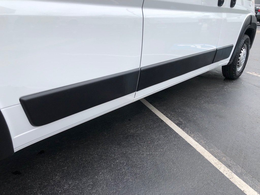 Used 2024 RAM ProMaster 2500 w/ Convenience Group FWD image 14