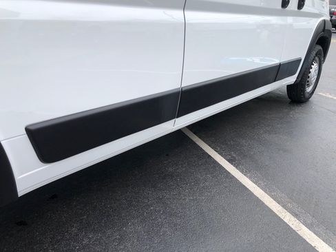 Used 2024 RAM ProMaster 2500 w/ Convenience Group FWD image 14