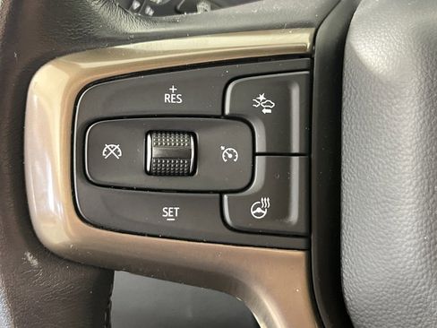 Used 2021 Chevrolet Silverado 1500 High Country w/ Technology Package image 17