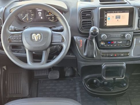 Used 2025 RAM ProMaster 2500 FWD image 27
