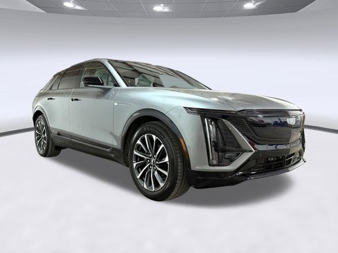 New 2026 Cadillac Lyriq Sport AWD/4WD image 7
