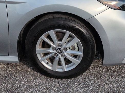Used 2025 Toyota Camry LE FWD image 10