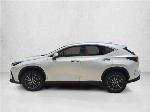Used 2025 Lexus NX 250 FWD w/ Accessory Package (Z1) image 9