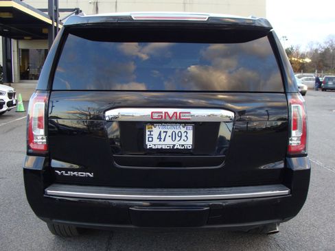 Used 2019 GMC Yukon Denali w/ Denali Ultimate Package image 5