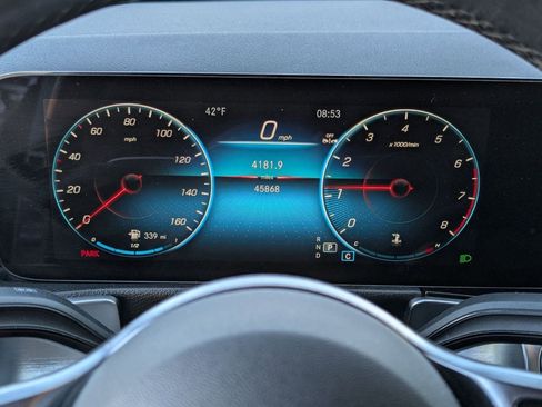 Used 2023 Mercedes-Benz GLB 250 GLB 250 image 21