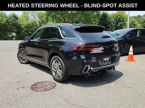 Used 2023 Genesis GV70 2.5T w/ Select Package AWD/4WD image 3