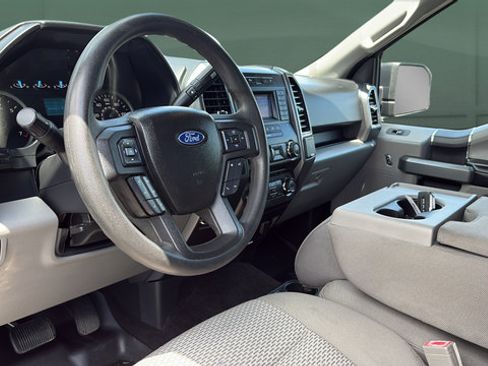 Used 2018 Ford F150 XLT AWD/4WD image 13