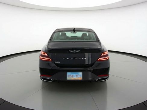 Used 2025 Genesis G70 2.5T RWD image 7