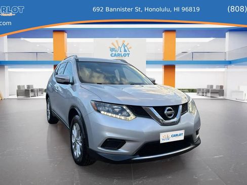 Used 2016 Nissan Rogue SV image 9