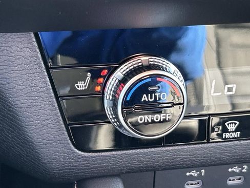 New 2026 Mitsubishi Outlander SE image 28