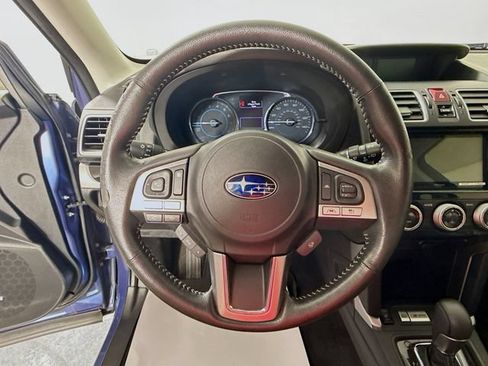 Used 2018 Subaru Forester 2.5i Touring AWD/4WD image 16