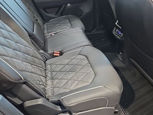 New 2026 Volkswagen Atlas SEL Premium R-Line AWD/4WD image 17