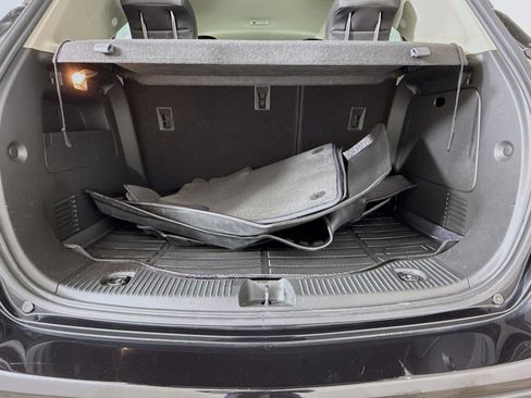 Used 2022 Buick Encore Preferred w/ Safety Package image 25