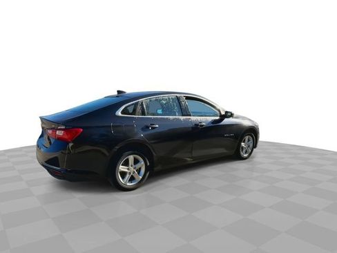 Used 2023 Chevrolet Malibu LT image 2