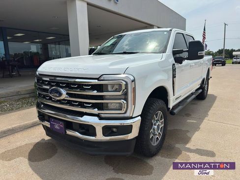 Used 2025 Ford F250 Lariat AWD/4WD image 1
