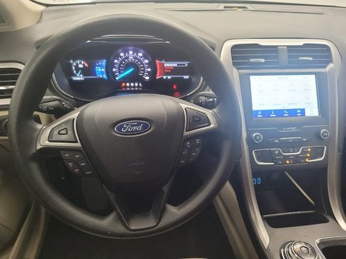 Used 2020 Ford Fusion SE w/ Fleet SE Value Package FWD image 22