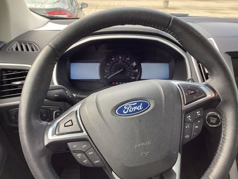 Used 2018 Ford Edge SEL w/ Equipment Group 201A AWD/4WD image 28