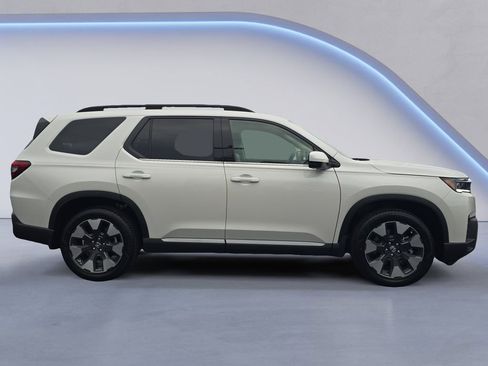 New 2026 Honda Pilot Touring image 6