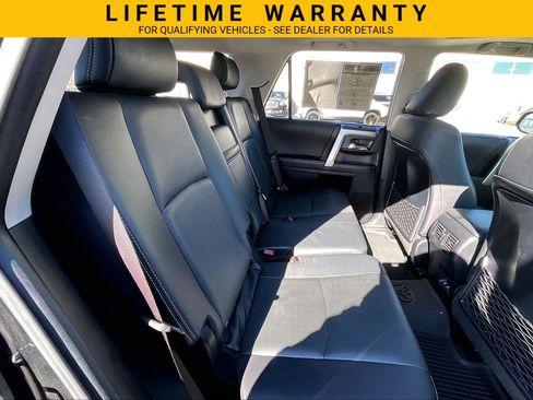 Used 2022 Toyota 4Runner Limited AWD/4WD image 23