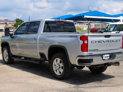 Used 2021 Chevrolet Silverado 2500 LTZ w/ LTZ Plus Package AWD/4WD image 3