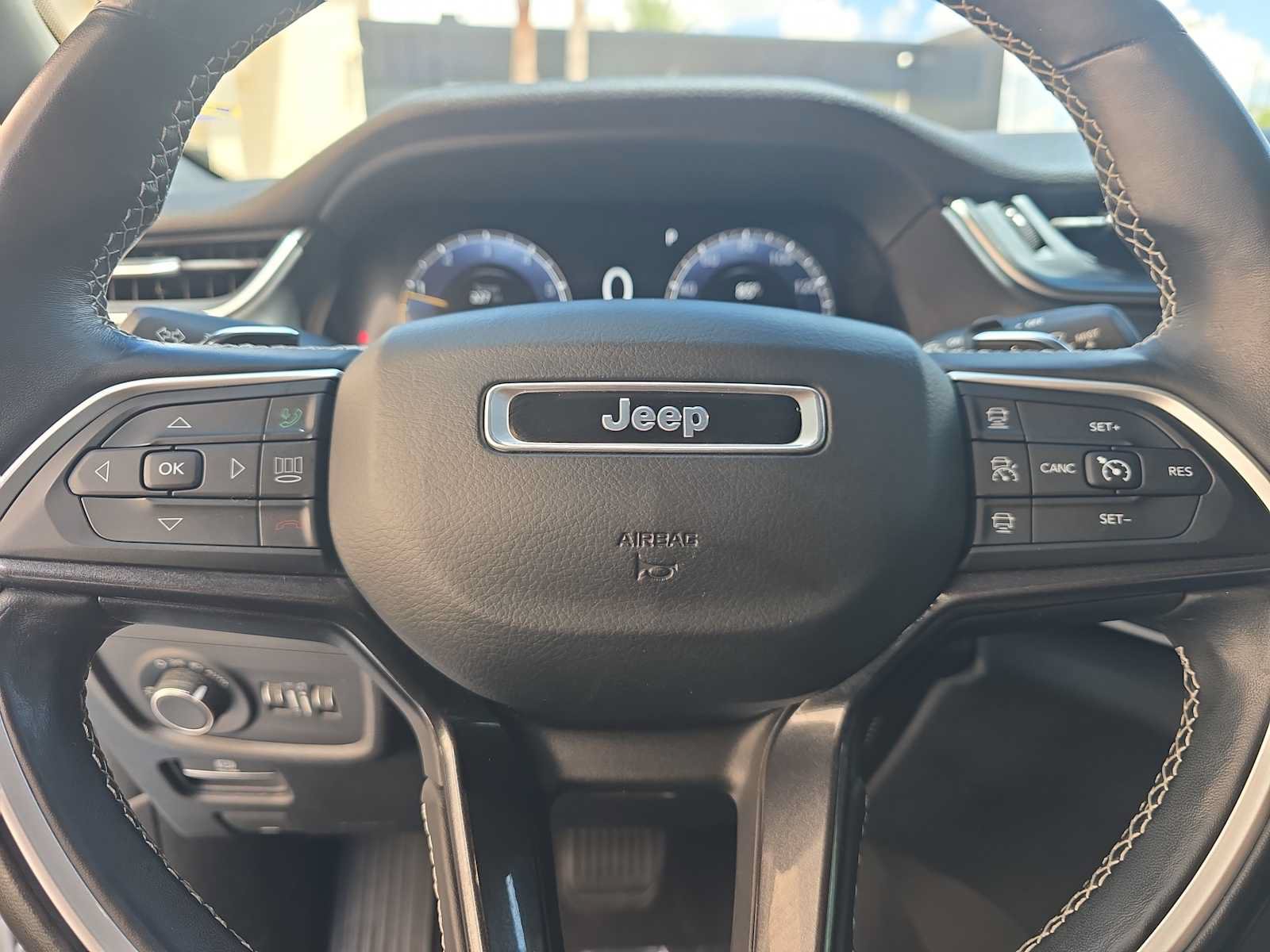 Used 2021 Jeep Grand Cherokee L Laredo RWD image 24