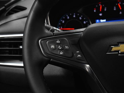 Used 2024 Chevrolet Equinox LT w/ LPO, Floor Liner Package image 7