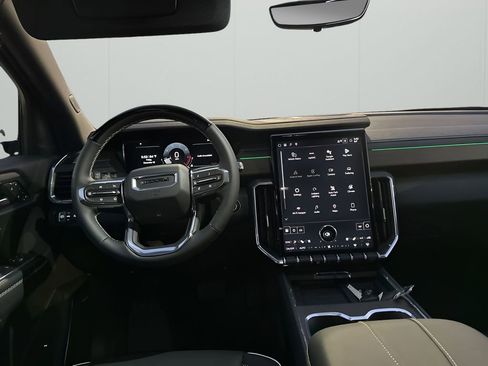 New 2026 GMC Acadia Denali w/ Super Cruise Package FWD image 24