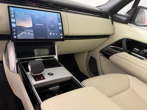 Used 2025 Land Rover Range Rover Autobiography AWD/4WD image 22